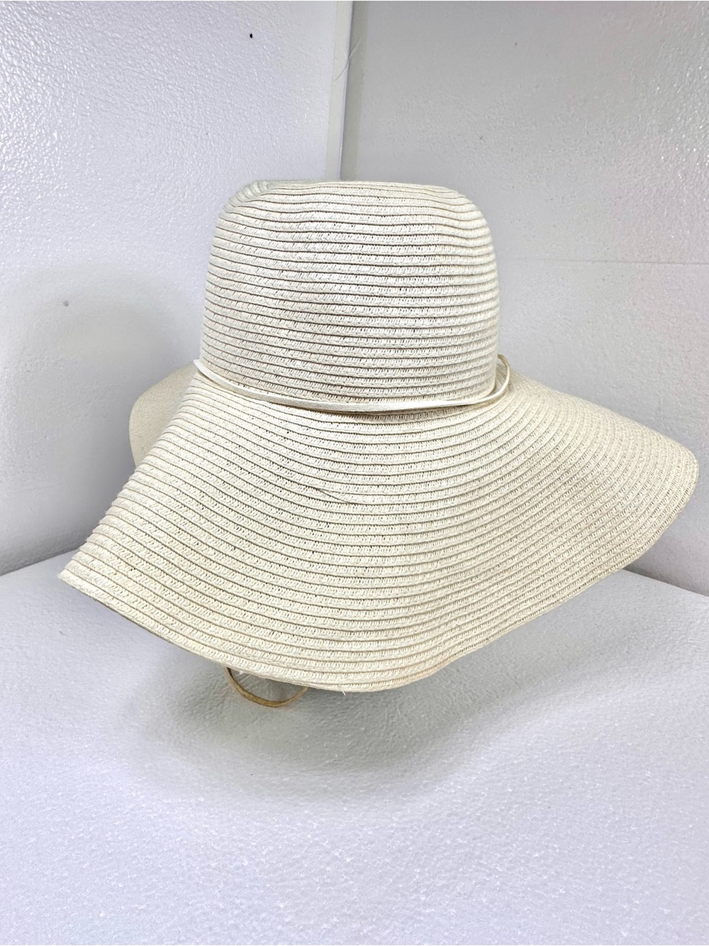 Prana Bright Egg Shell Colored Genevieve Wide Brim Straw Sun Hat - Picture 7 of 13